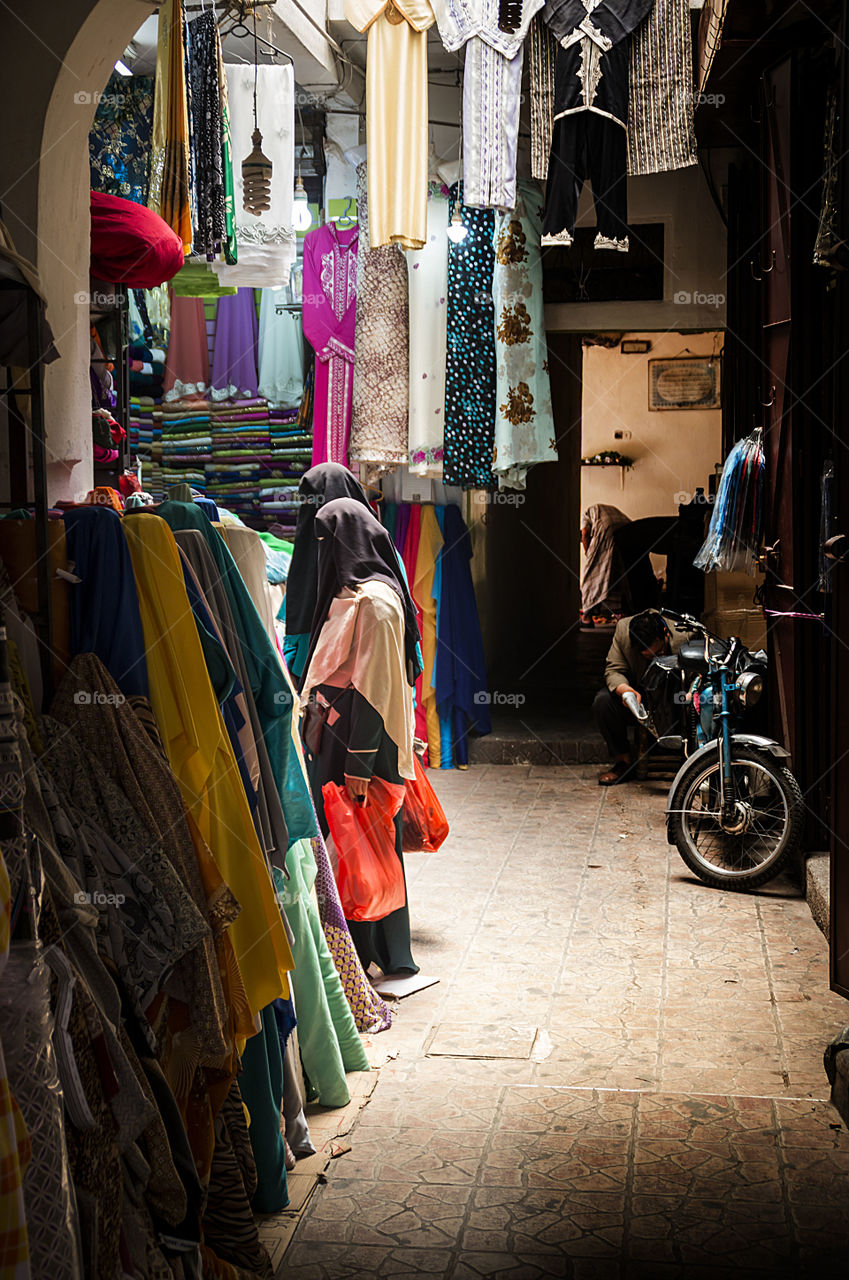 Women shopping in medina marrakech