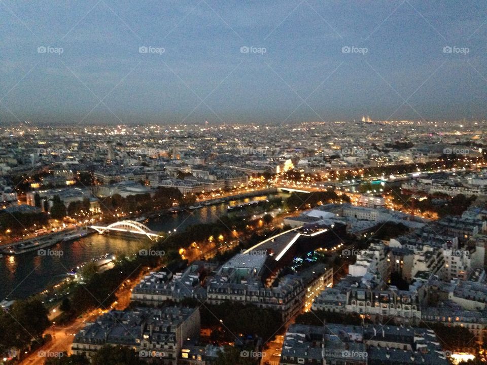 Nigh Paris cityscape 