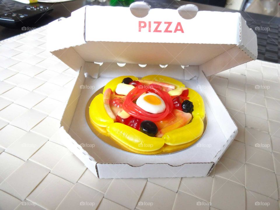 MINI CANDY PIZZA