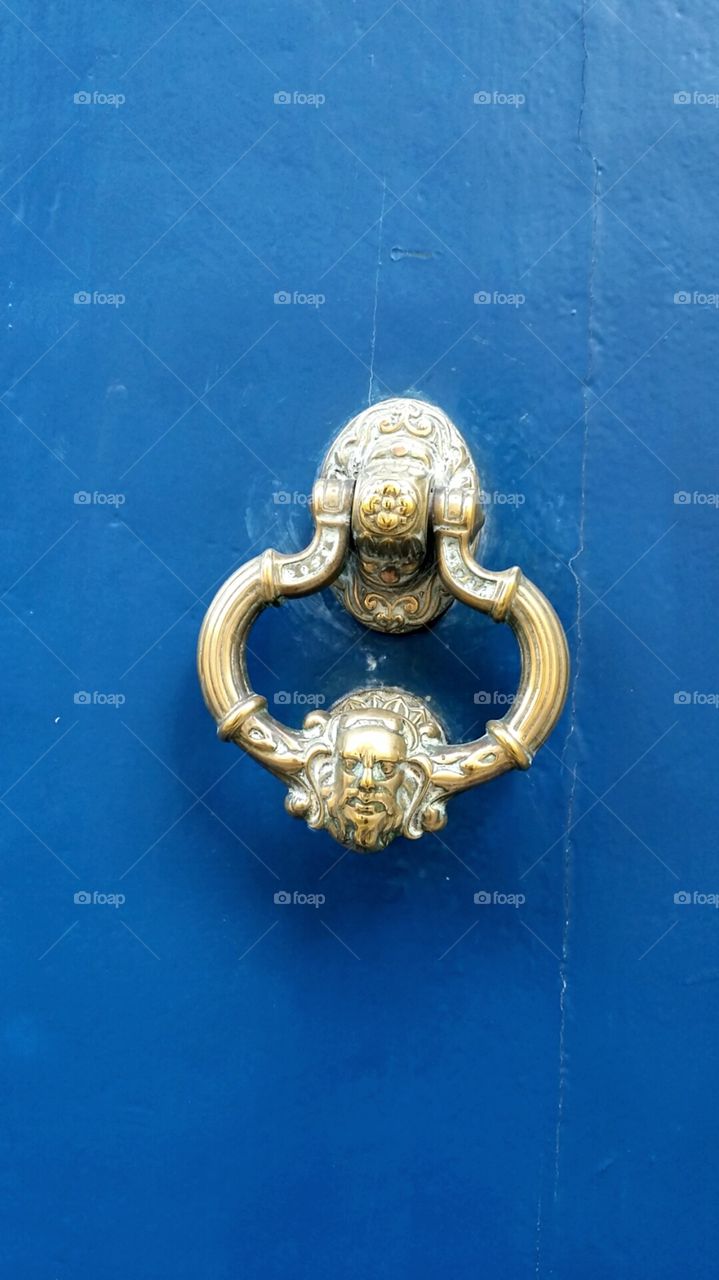 Door knocker