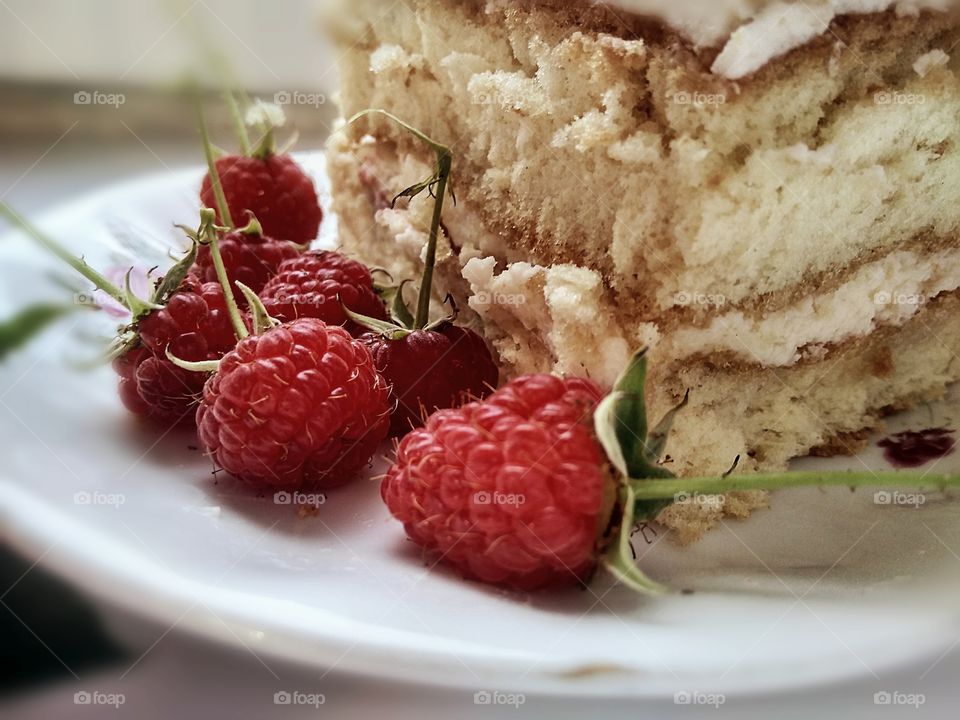 delicate sponge cake with raspberries, cookies, dessert, love cake, food, sweet tooth