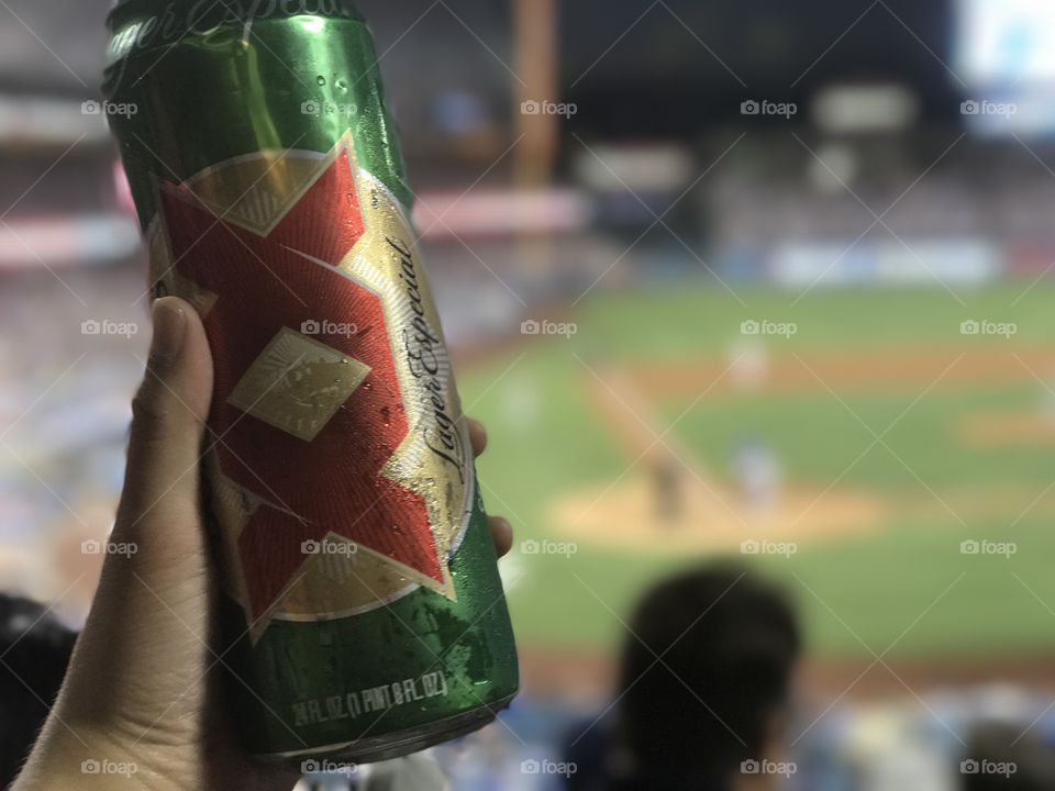 Beer at a Dodger game 🙌🏼