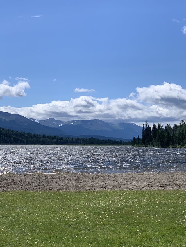 Beautiful day at the lake 