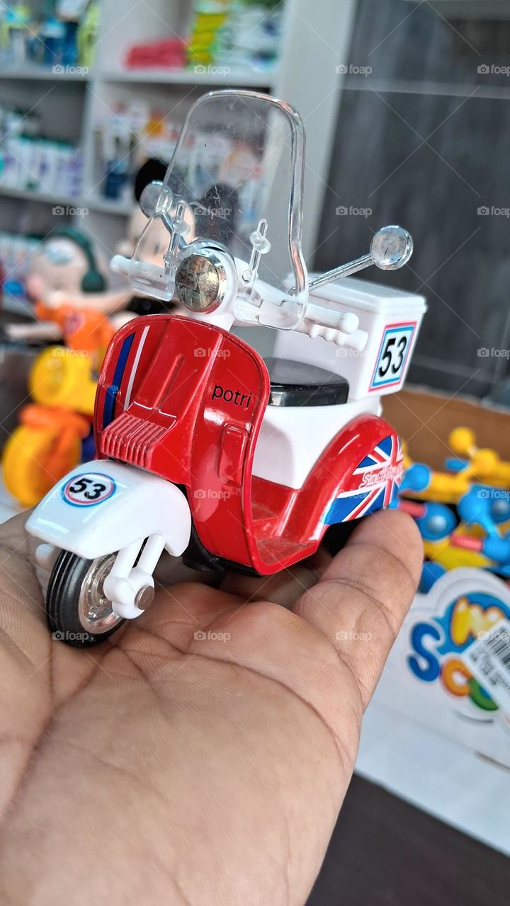 toy  scooter