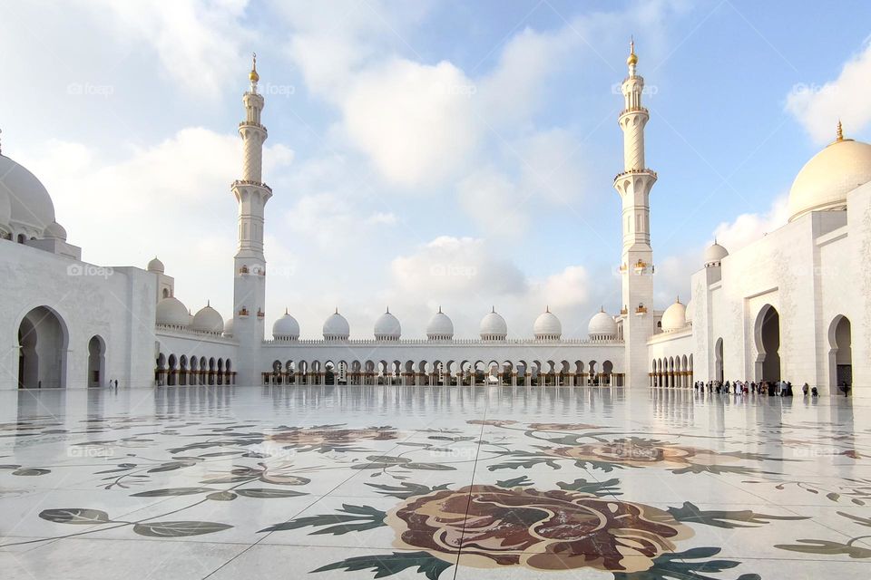 Architectural Marvels, The White Mosque Architecture, Dubai