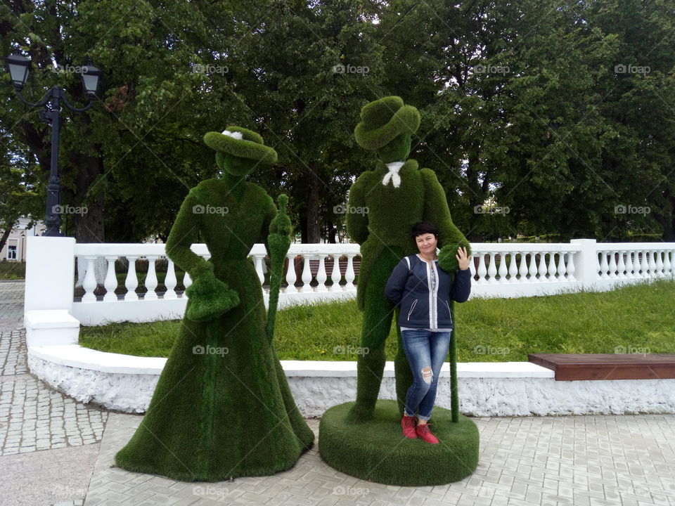 green statues