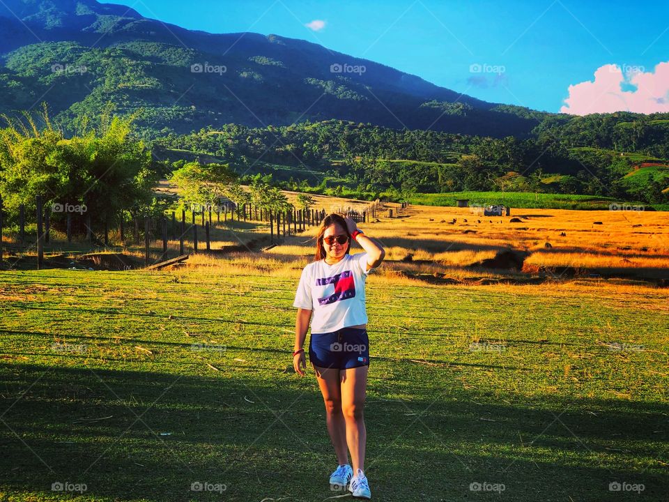 I see trees of green
Red roses too
I see them bloom
For me and you
And I think to myself
What a wonderful world. 🎶