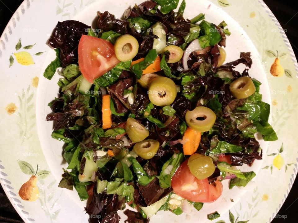Mama Justina's "This is how I roll Raw" Salad with olives