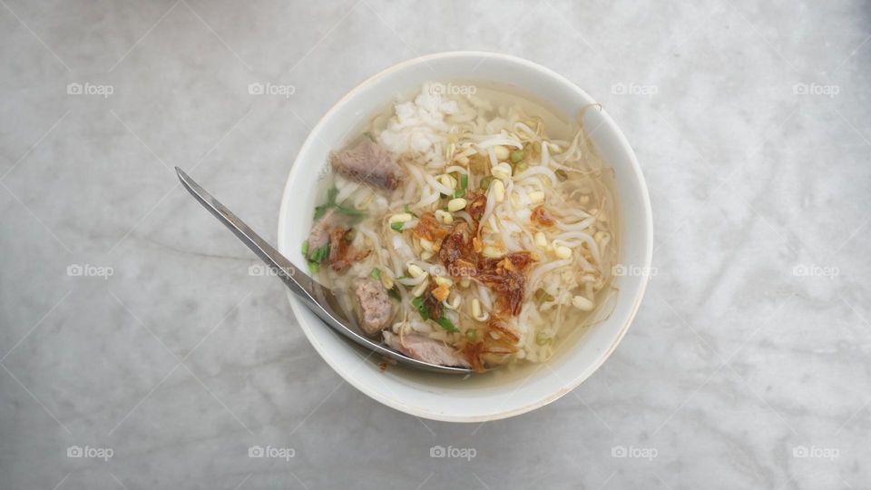 It was explained that the term soto (Indonesian food) comes from Chinese food in the Hokkien dialect of Cau do, Jao To, or Chau Tu, which means 'grass' or 'spice offal'. This culinary was first popular in the Semarang area.