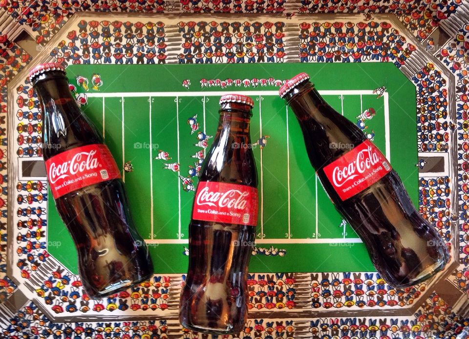 Coca-Cola and football go together like apples and pie!
