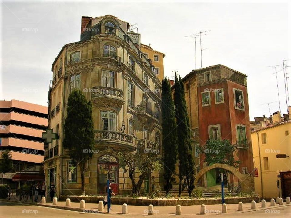 Painted wall in Montpellier, France 