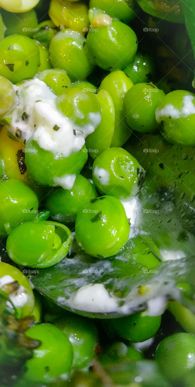 Green peas with feta cheese