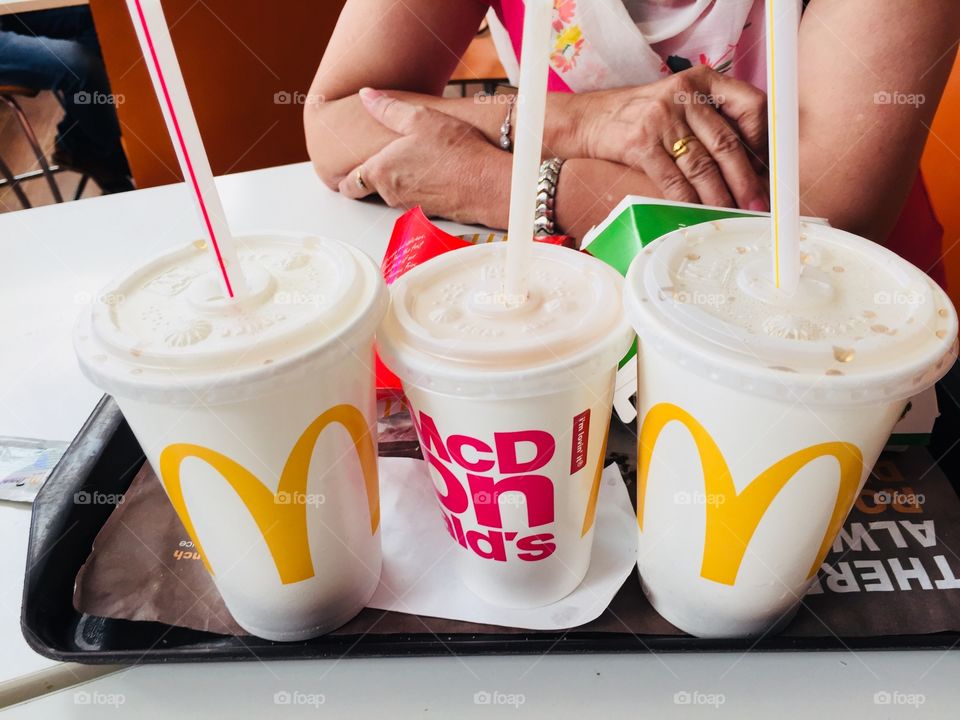 Happy happy with McDonald’s LOL 😆