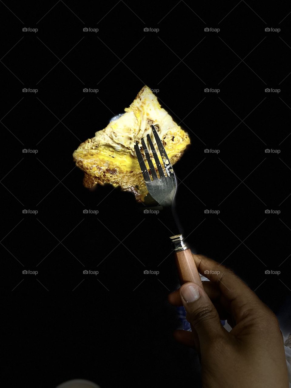 A simple and light dinner with my sister, eggs, tea and jam