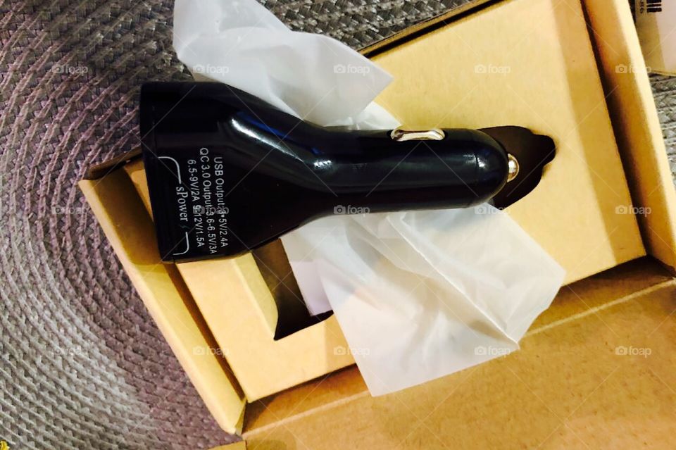 BlitzWolf QC3.0 Car Charger Mobile Phone Car-Charger 4 Port USB Car Charger Adapter With Cable Universal For iPhone For Samsung.