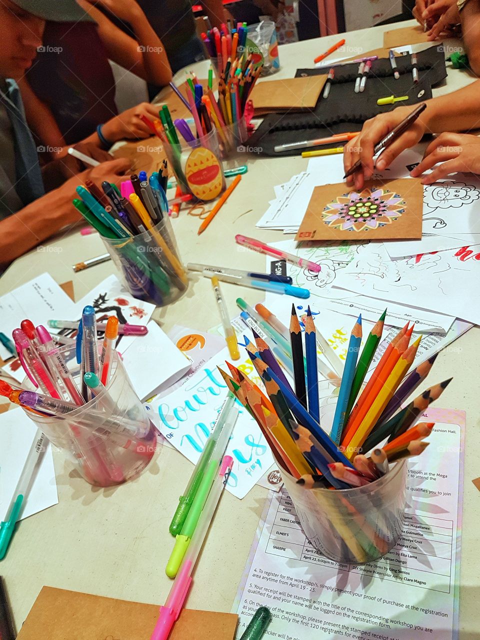 arts and crafts: writting and drawing materials