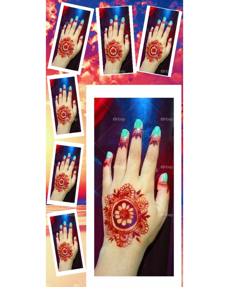 Nail paint with Mehandi