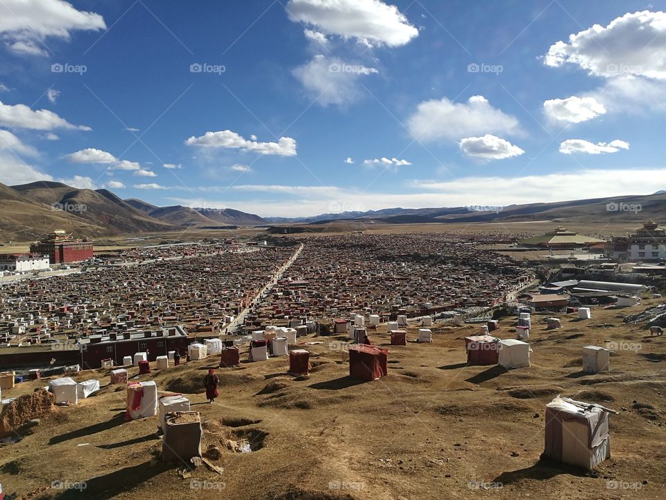 Yaqing Tibetan Buddhist Monastery for Nuns

Buddhism School and Monastery in Ganzi, Sichuan Province, China