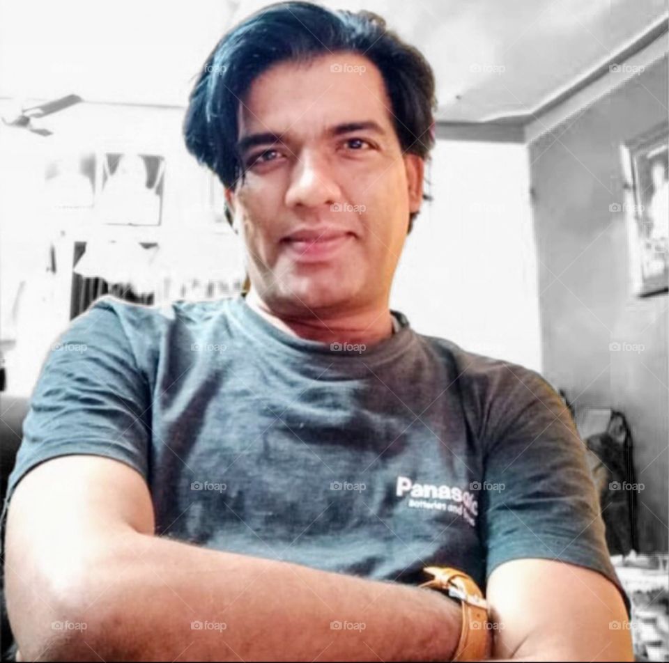 Selfie with Me ... just click . Natural  look with mono black and white background.