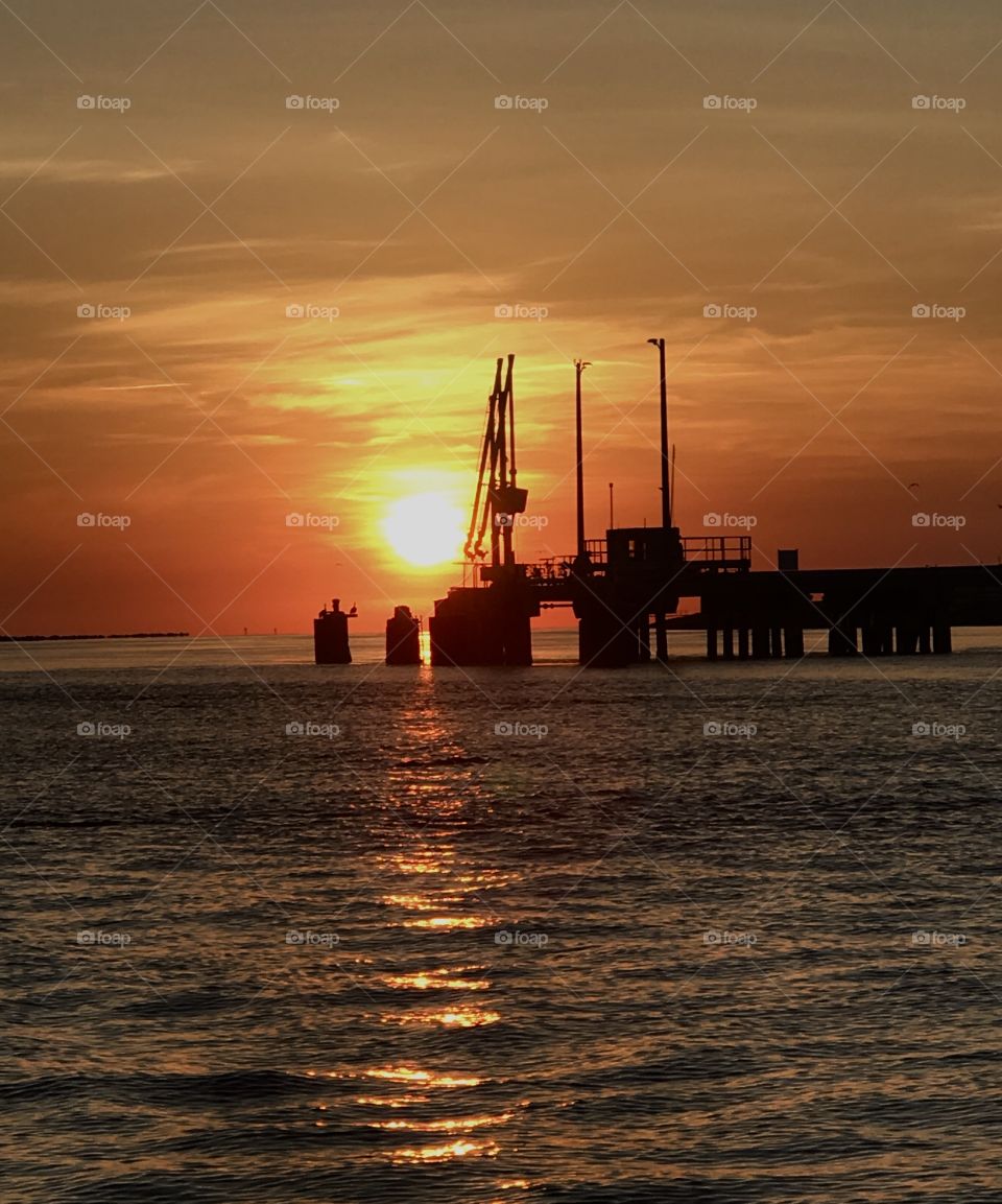 Sunrise in the harbor