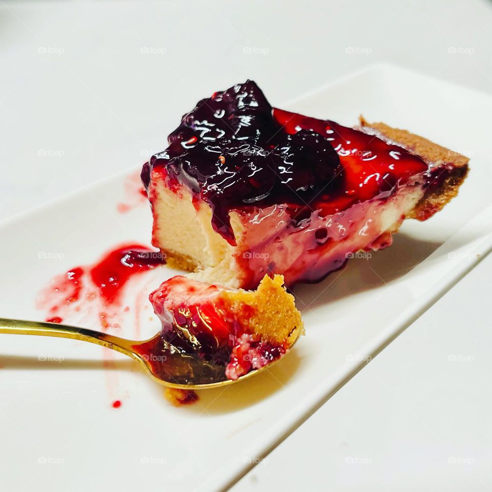 Cherry cheesecake