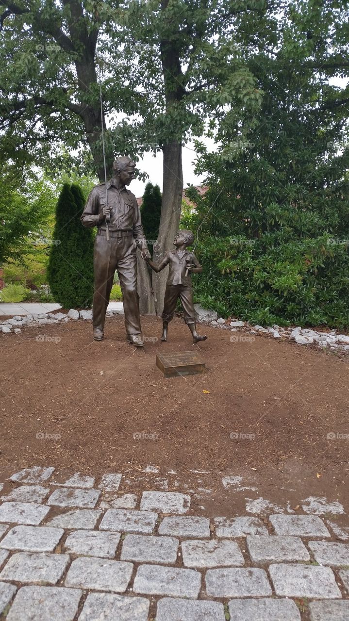 andy Griffith  memorial statue