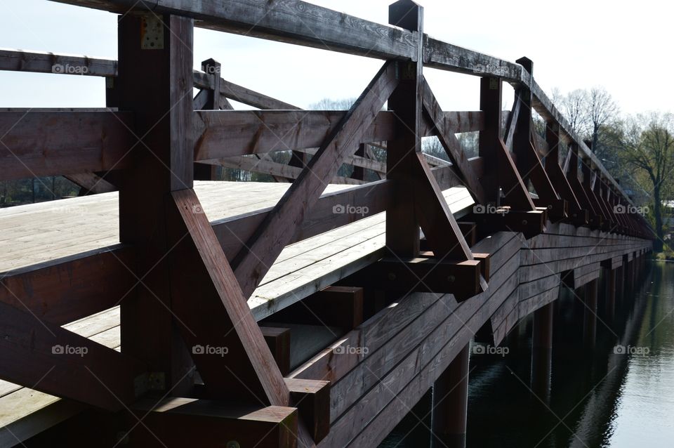 Pedestrians bridge close lookup