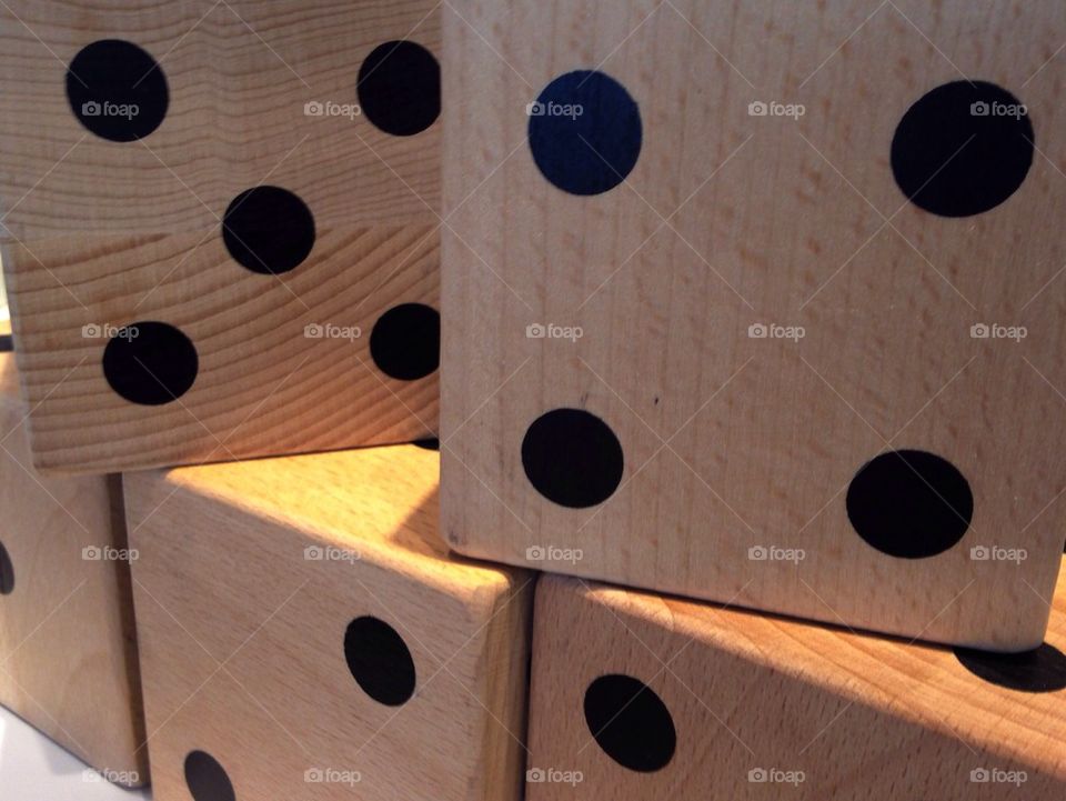 Wooden dice 