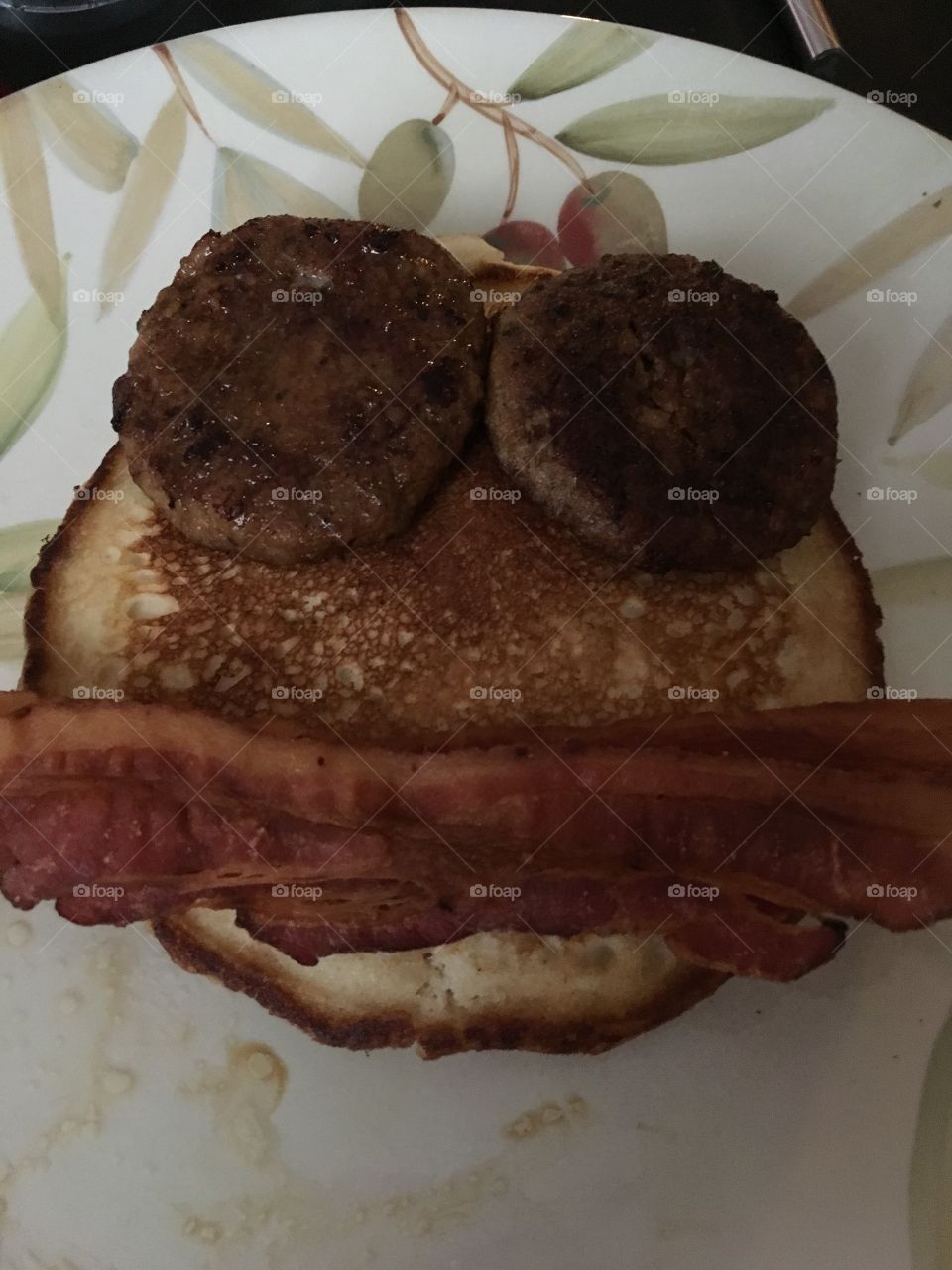 Breakfast face with pancake sausage and bacon 🥓