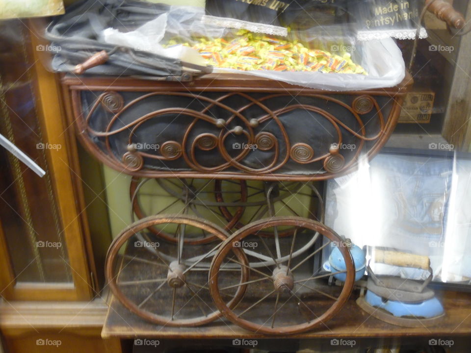 popcorn stroller. This is a vacation photo 📷 that I took while traveling to the Gulf of Mexico. 👣 🚶 🏃 🔥 💨