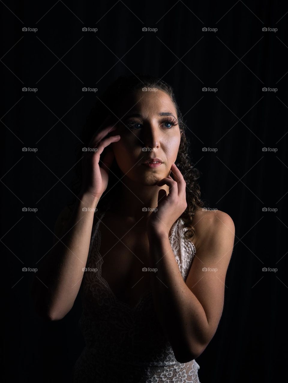 Boudoir Photography portraits are a luxurious and intimate way to celebrate your confidence, beauty and sensuality. It's always good to feel powerful.