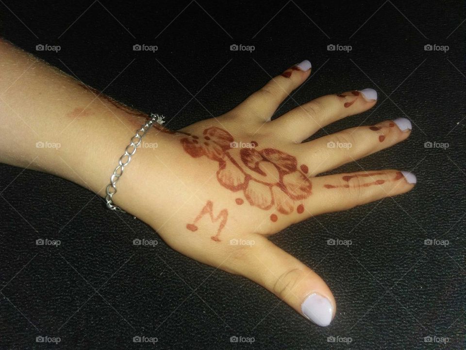 Tatouage on hands