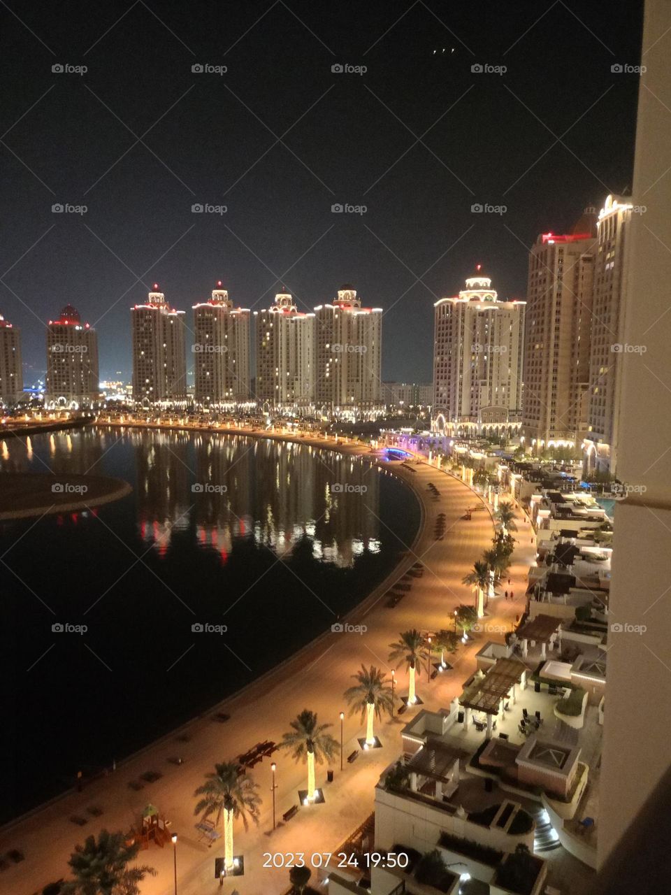 the pearl buildings at night time