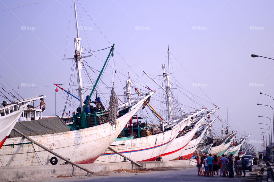 Sunda Kelapa Harbor is located in Penjaringan Village, Penjaringan District, North Jakarta. This port is known as one of the destinations that exist in the Old City of Jakarta.