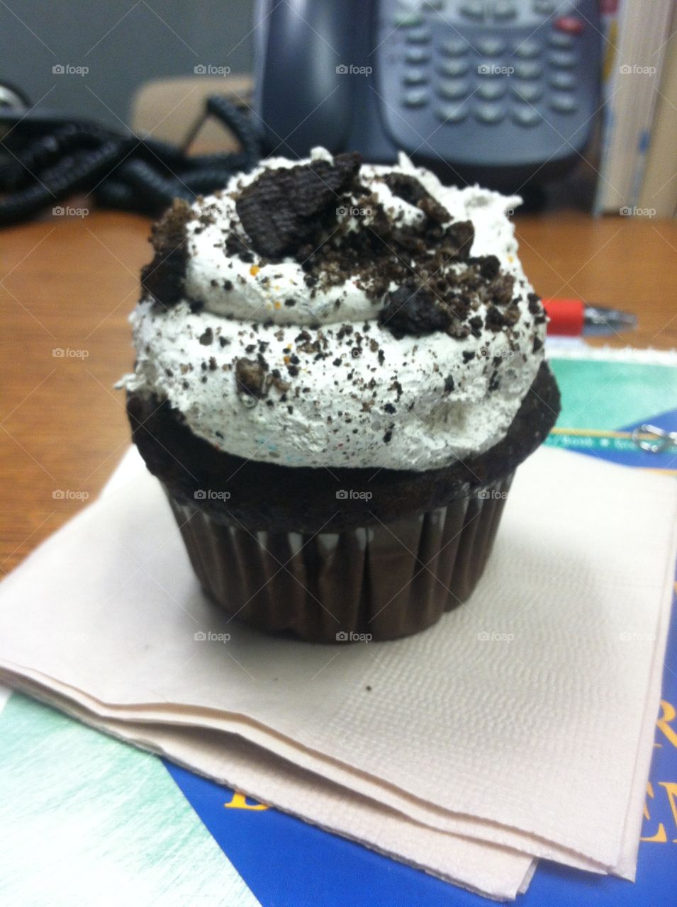 Oreo cupcake to help get through Monday on the office