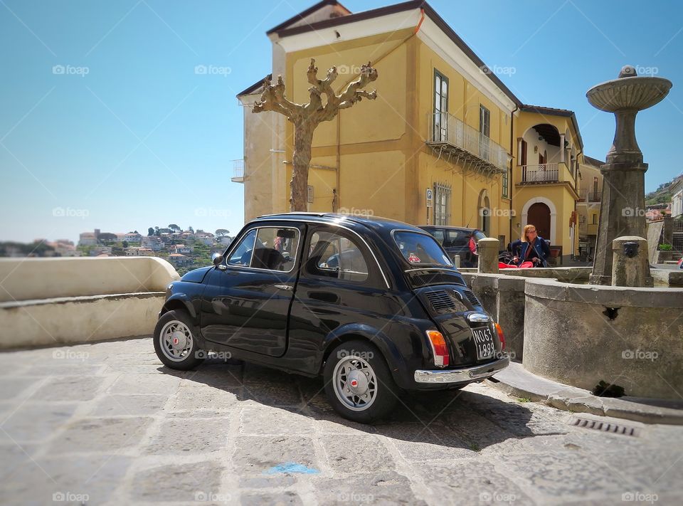 Fiat 500 spotted in Scala Italy today