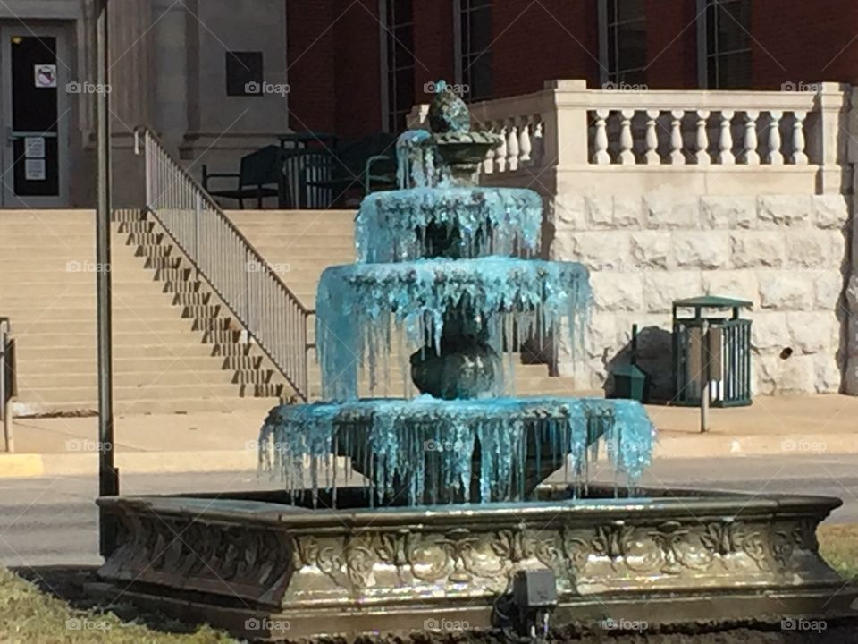 Frozen fountain 