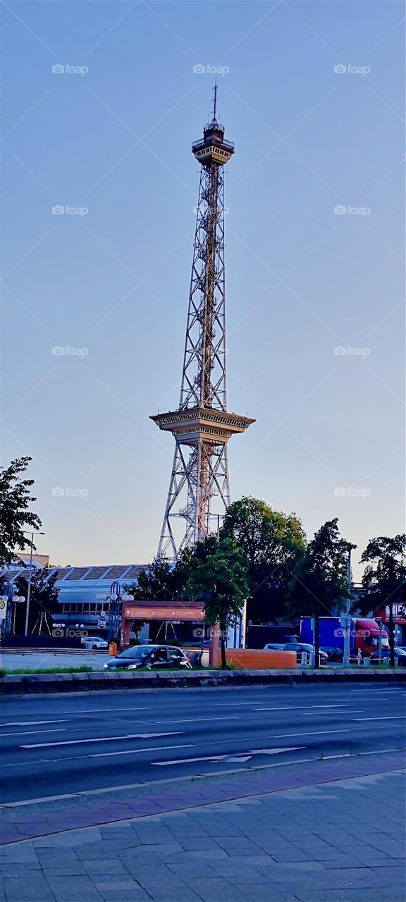 This is the “Funkturm am Alex”, the broadcast tower on “Berlin Alexanderplatz” once in “East Berlin” and title of the famous novel by “Alfred Döblin” that was made into a 13 hour movie and a television series in the 1980s. 2023. Hypnotic Productions