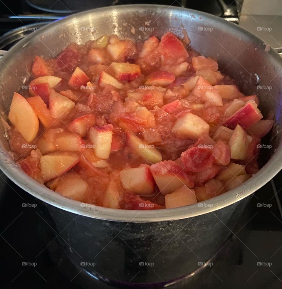Baking fresh applesauce from backyard apples