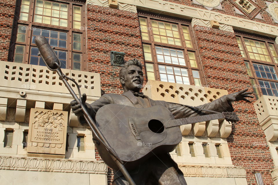 Elvis statue. a statue marking the first place Elvis ever played