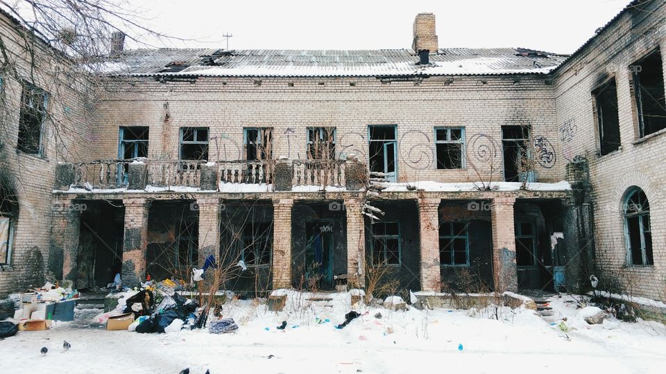 facade of an old abandoned building in Kiev