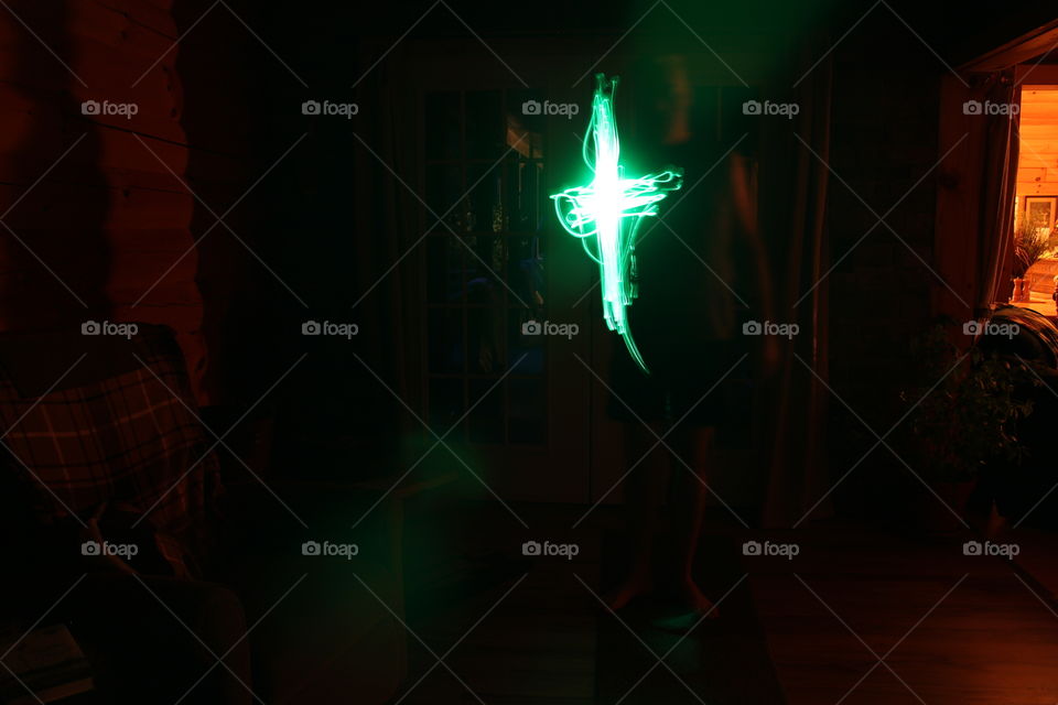 Light painting, green cross