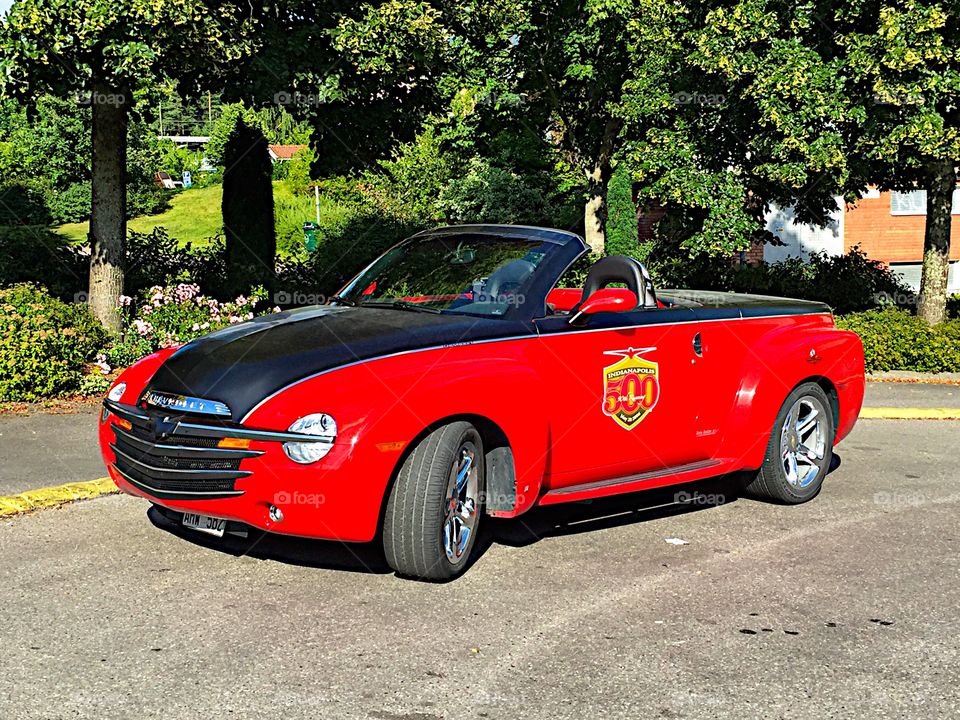 Beautiful red car! 