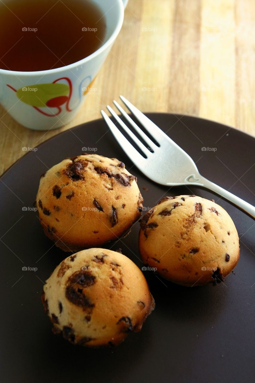 muffins and tea