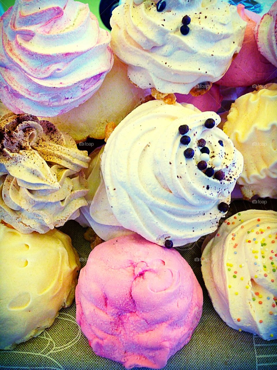 Selection of colourful meringues 