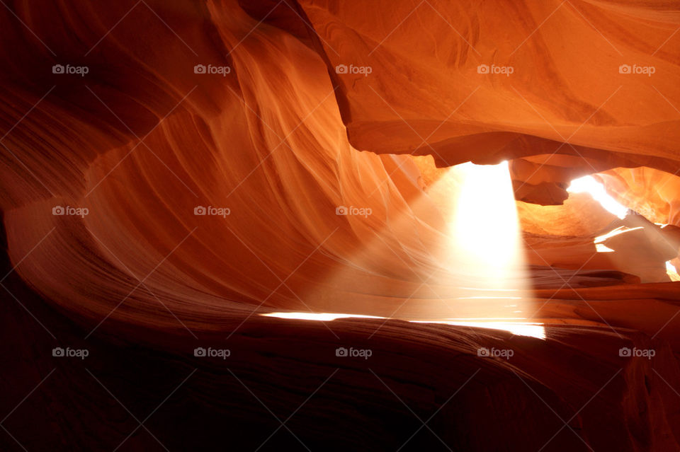 Amazing light beam in antelope canyon
