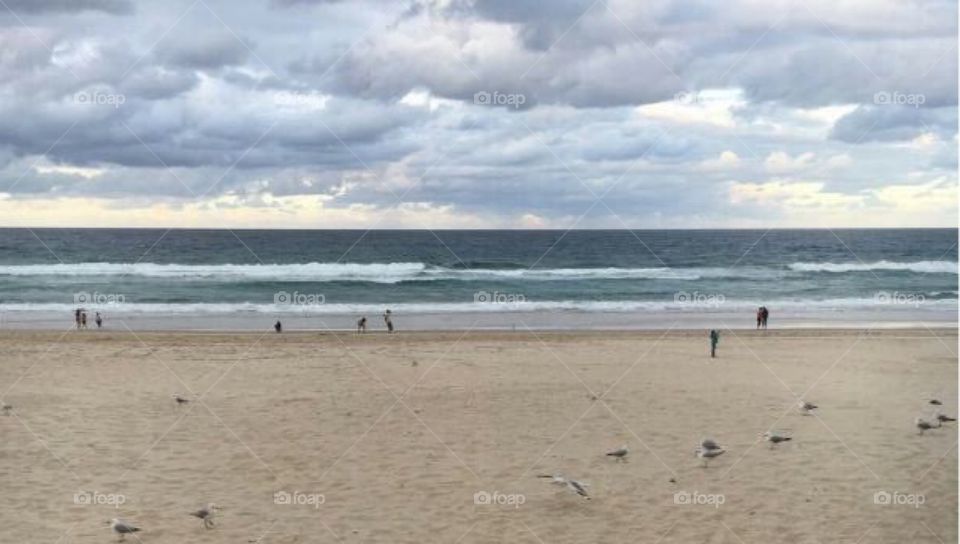 Between sky and beach 