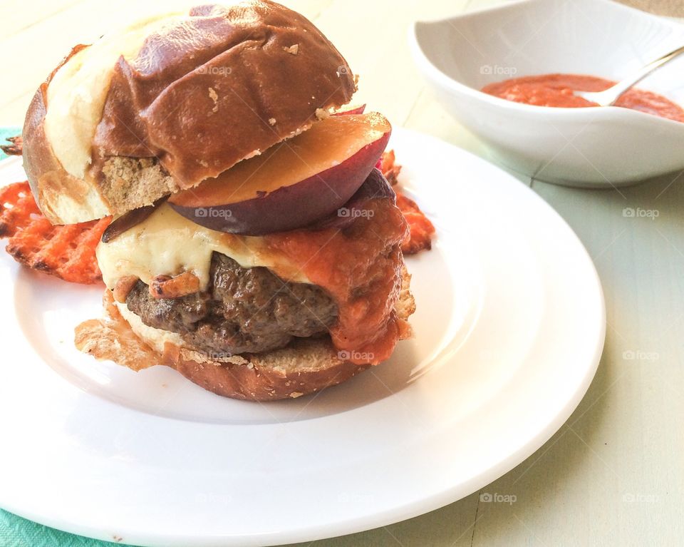 Barbecue peach and blue cheese burger 