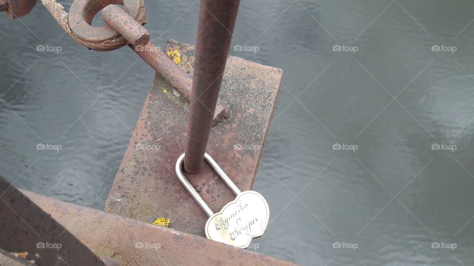Vieksniu suspension bridge.The lock.