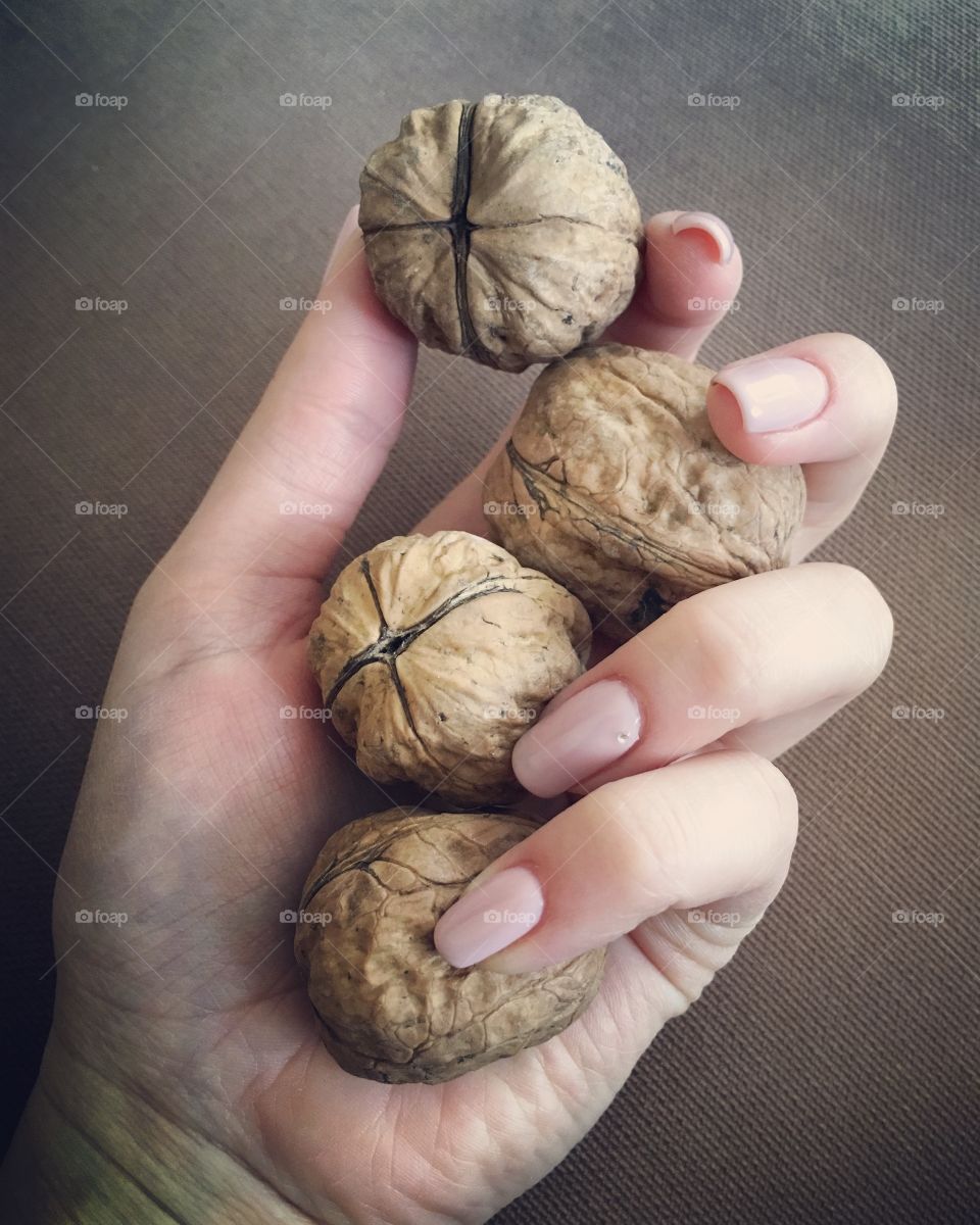 Walnuts style